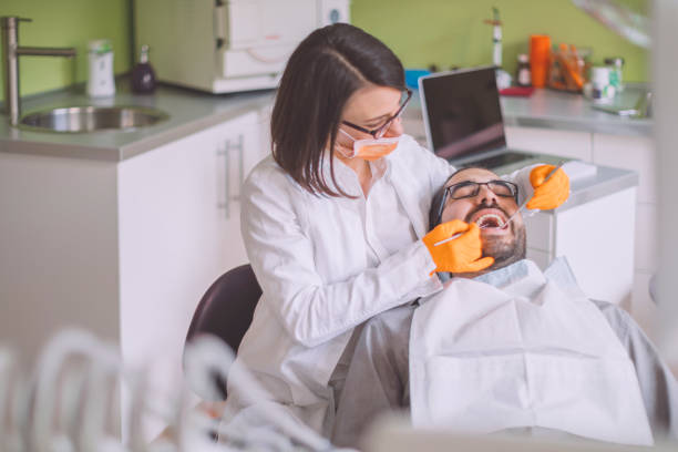 Best Emergency Tooth Extraction in Pella, IA